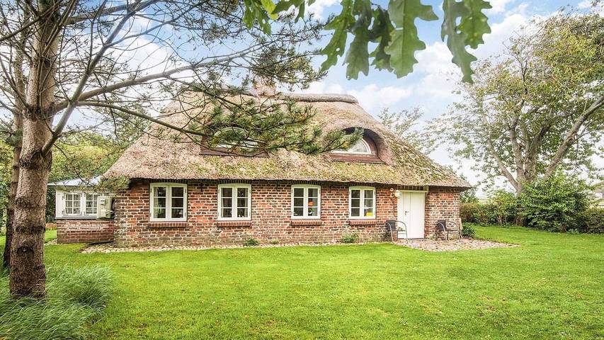 Ferienhaus für 4 Personen, mit Garten in Højer
