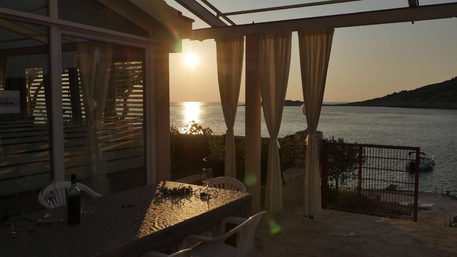 Apartamento vacacional entero, A1-1 room, 2 persons in Razanj, Condado de Šibenik-Knin