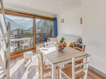 Gîte pour 6 personnes, avec terrasse dans Office De Tourisme De Champagny En Vanoise