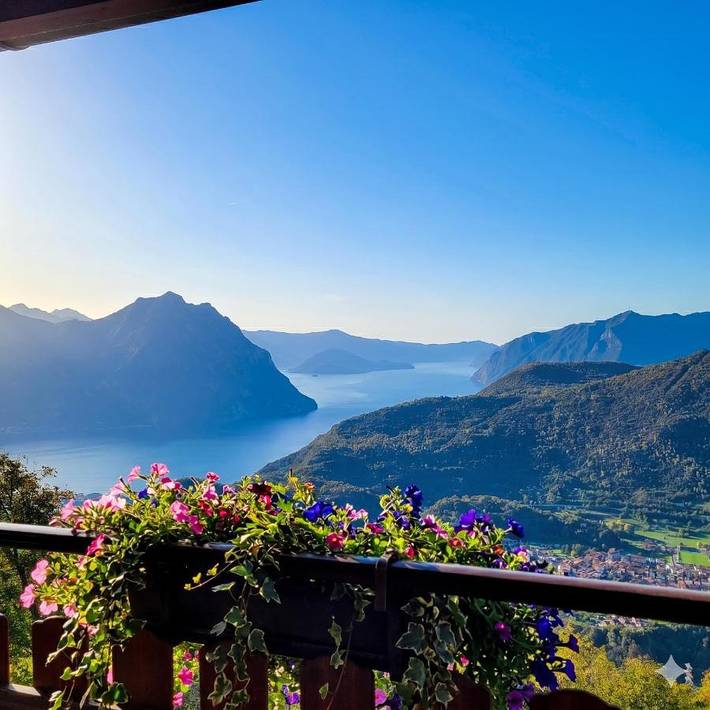 Casa vacanza per 4 persone, con terrazza e vista lago nonché panorama - 1