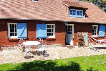 Cottage pour 4 personnes, avec terrasse et jardin à Auberville