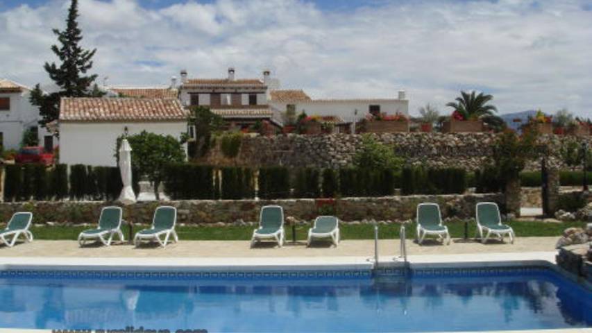 Casa rural para 3 personas, con piscina en Periana - 2