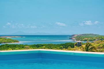 Gîte pour 6 personnes, avec piscine ainsi que vue et jardin dans Cap Chevalier