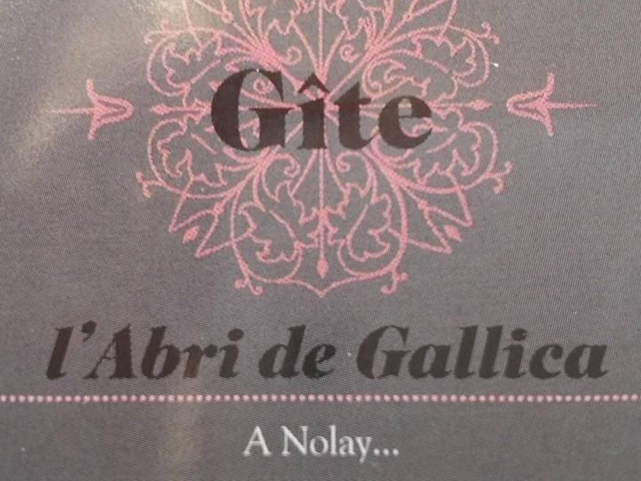 Gîte de charme au cœur de Nolay avec jardin et vélos gratuits in Nolay, Région de Beaune