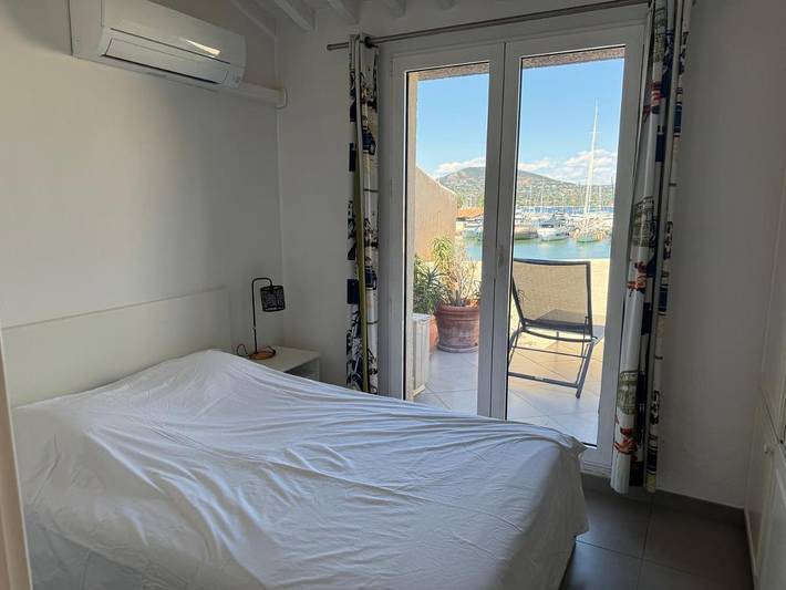 Ferienwohnung für 4 Personen, mit Balkon und Terrasse sowie Ausblick in Cogolin - 3
