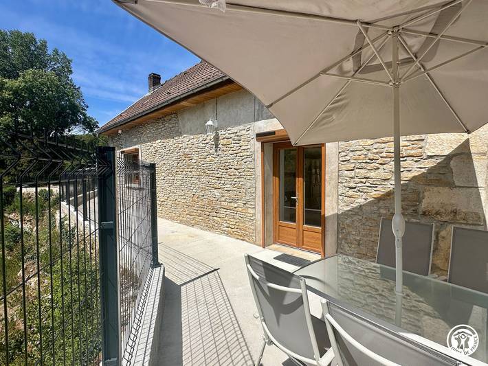 Gîte pour 6 personnes, avec jardin et terrasse, animaux acceptés dans Essarois