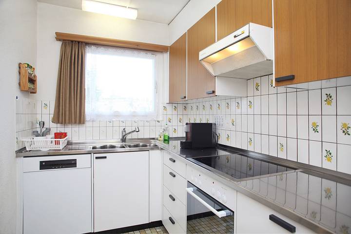 Hütte für 5 Personen, mit Ausblick und Balkon sowie Garten in Davos - 2