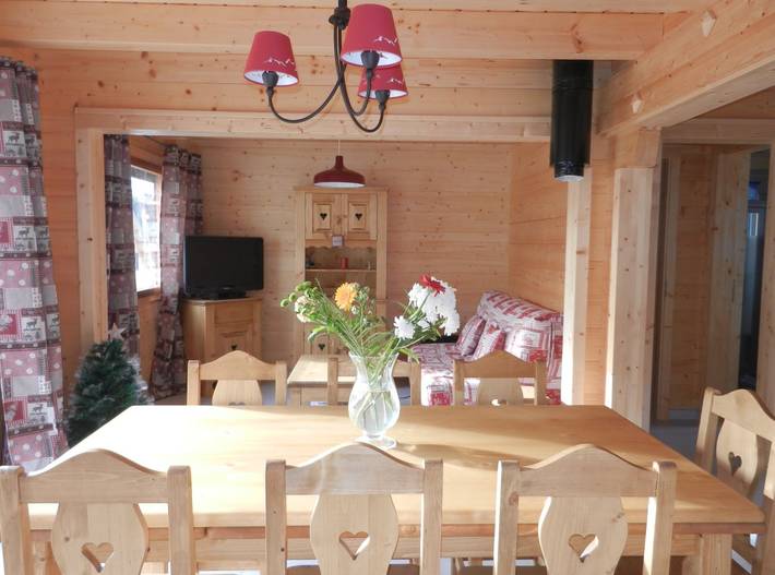 Chalet pour 8 personnes, avec terrasse dans l' Ain - 4