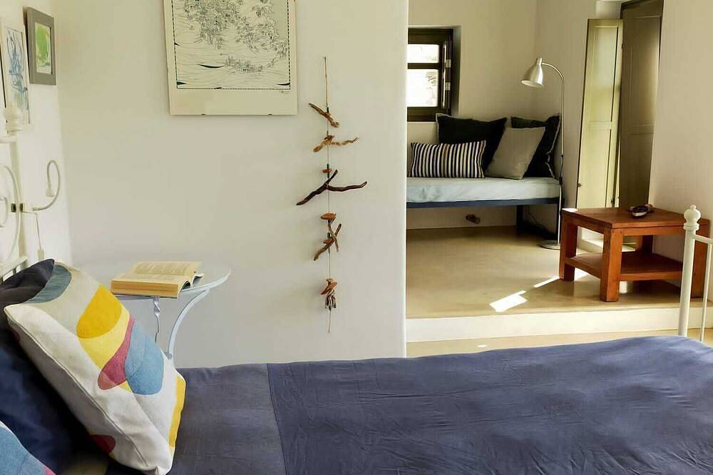 Amorgos- Villa Handras, Main Villa in Amorgos