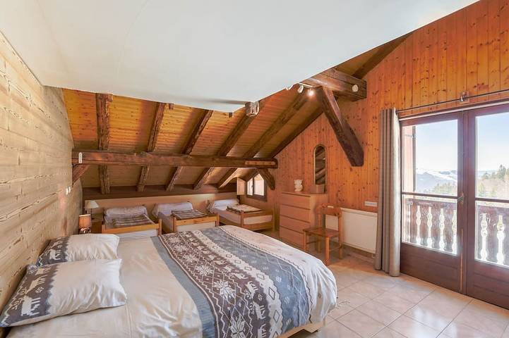 Gîte pour 18 personnes, avec jacuzzi ainsi que sauna et terrasse à Mieussy - 2