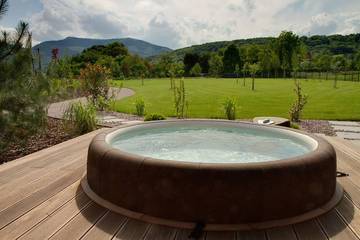 Cottage pour 6 personnes, avec jacuzzi ainsi que terrasse et jardin à Bœrsch