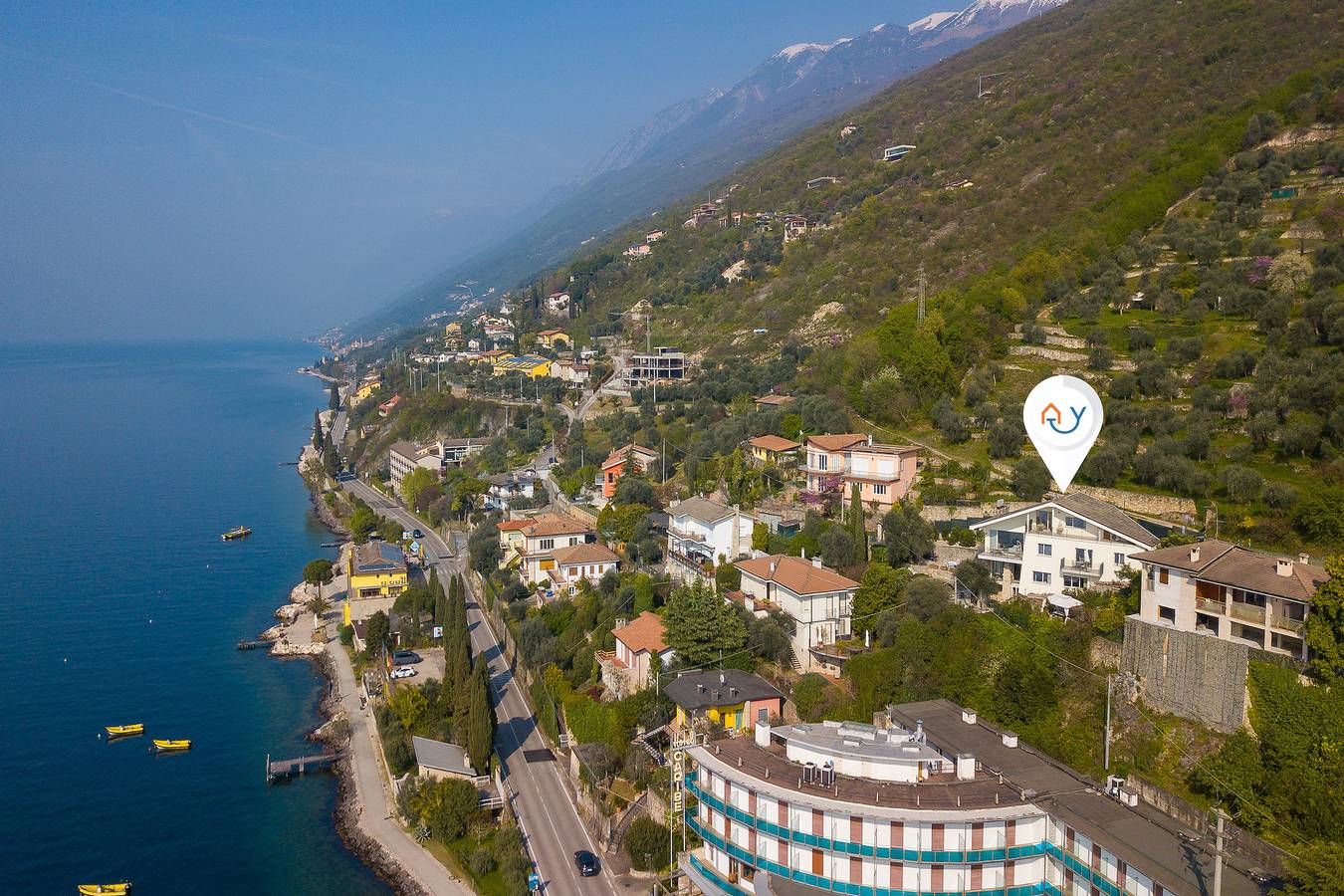 Boutique apartment Venere with Pool in Brenzone, Gardasee-Berge