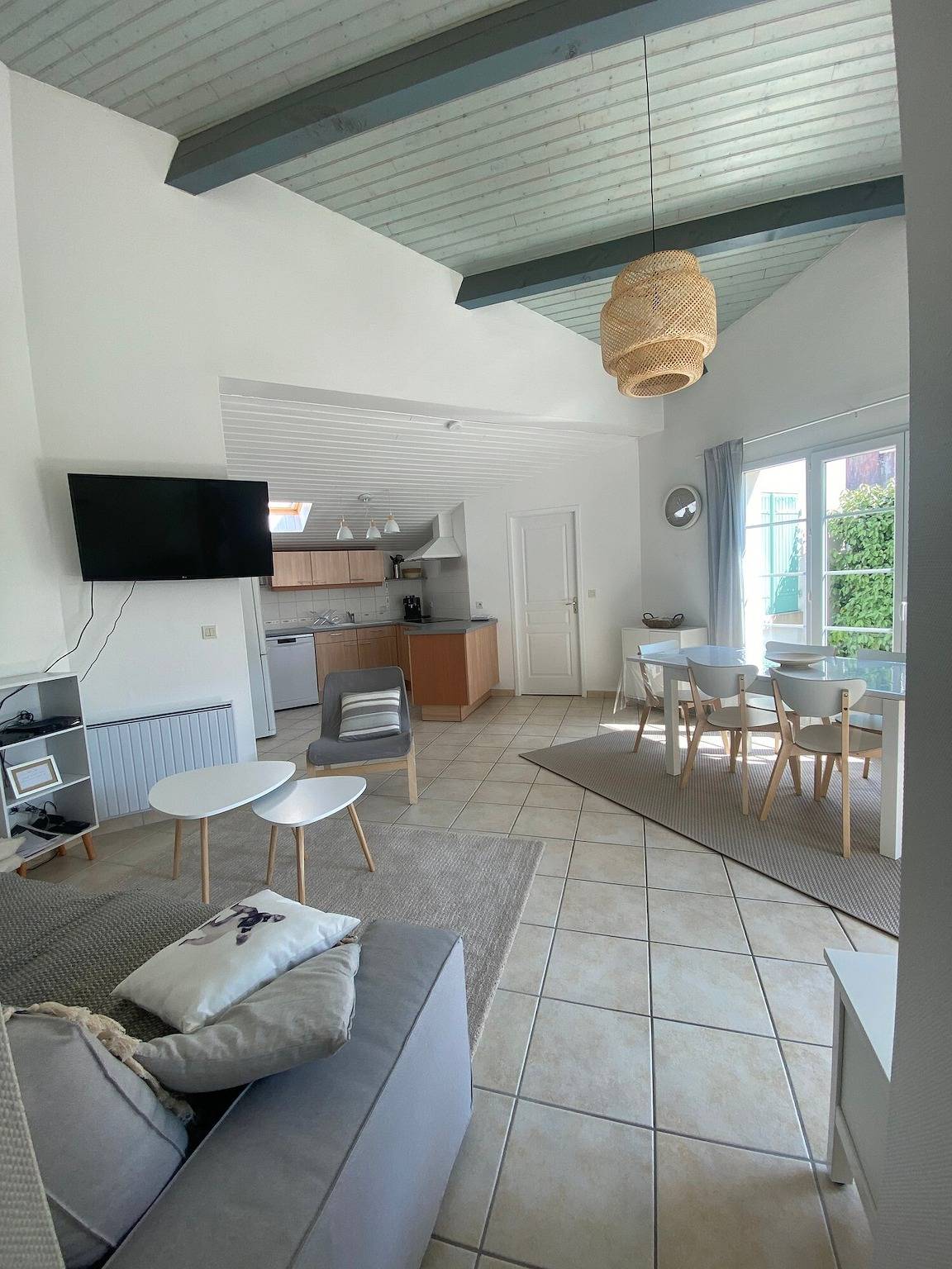 Ferienhaus 'Vacances Au Château D'Oléron' mit privater Terrasse und Wlan in Le Château-d'Oléron, Côte de Beauté