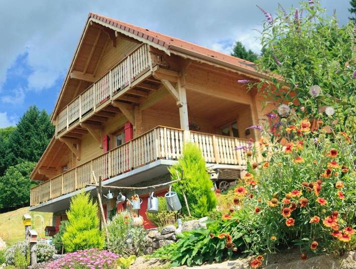 Chambre d’hôte pour 2 personnes, avec Balcon et Terrasse ainsi que Jardin et Vue
