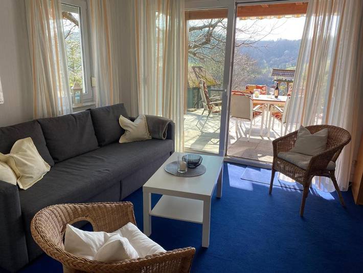 Ferienwohnung für 4 Personen, mit Terrasse und Ausblick in Niederstetten - 3