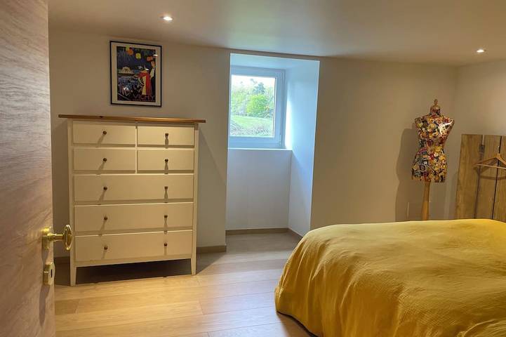 Location de vacances pour 8 personnes, avec jardin à Vebret - 3