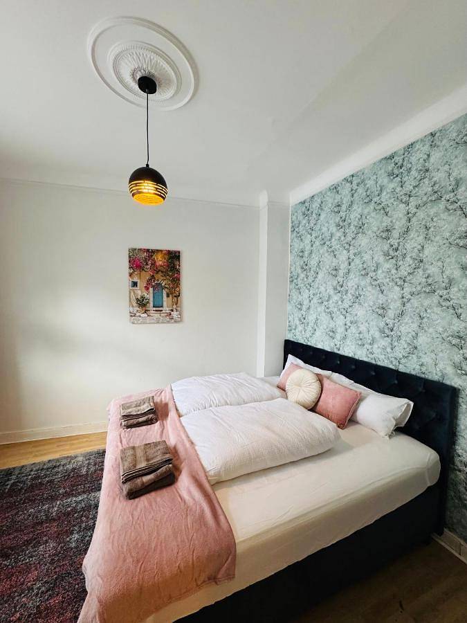 Ferienwohnung für 7 Personen, mit Terrasse und Garten sowie Ausblick in Wedel