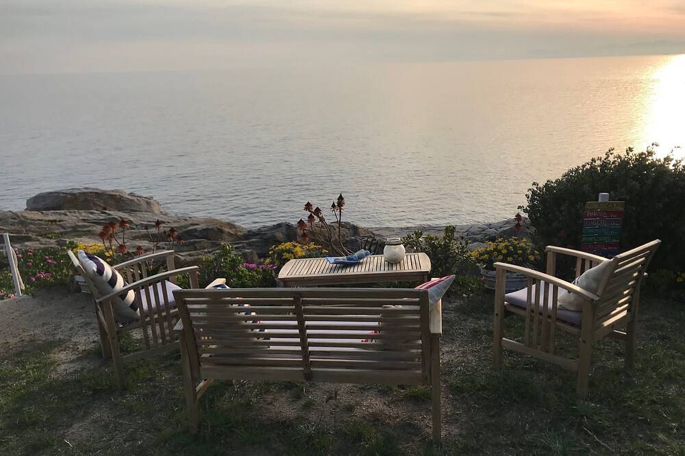 Elba Costa del sole, your home by the sea in Chiessi, Isola d'Elba