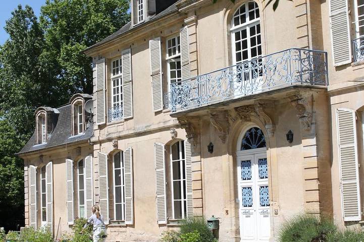 Gîte pour 5 personnes, avec Terrasse ainsi que Jardin et Piscine à Martragny