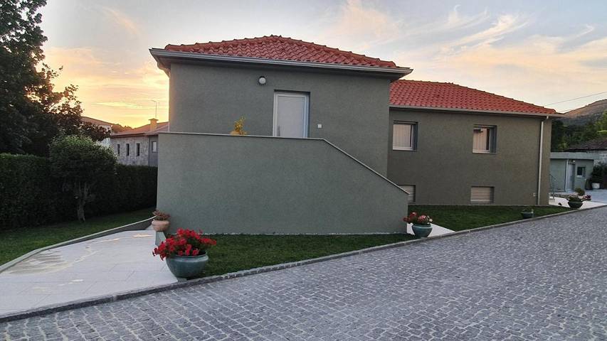 Appartement de vacances pour 4 personnes, avec jardin