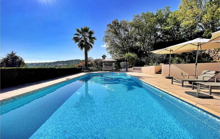 Location de vacances pour 8 personnes, avec sauna et terrasse à Les Adrets-de-l'Estérel - 3