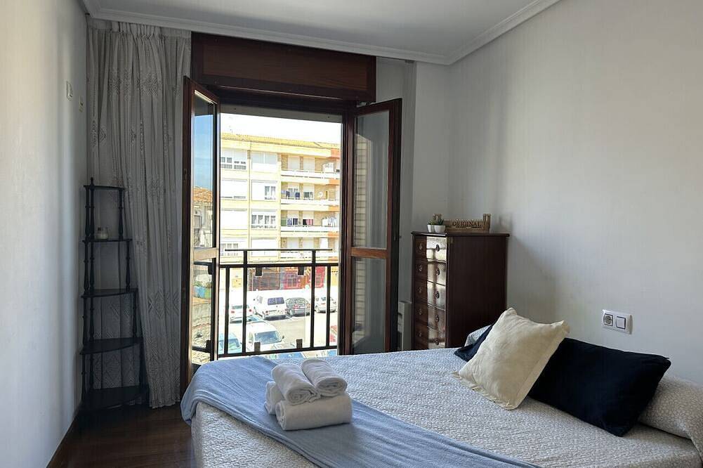 Entire apartment, Apartment in the center El Refugio 3016 in Santoña, Cantabrian Coast