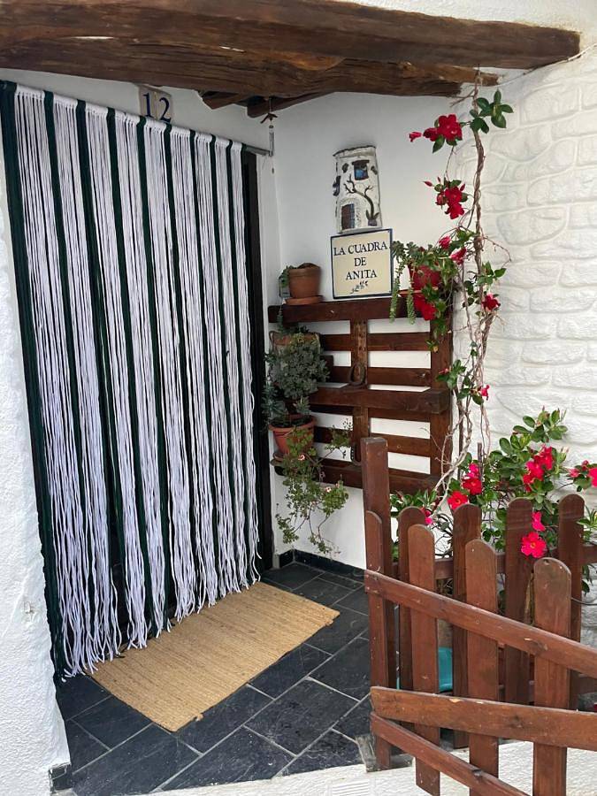 Apartamento para 5 personas, con Jacuzzi y Piscina en La Taha