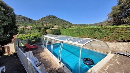 Gîte pour 2 personnes, avec jardin et piscine dans l' Hérault