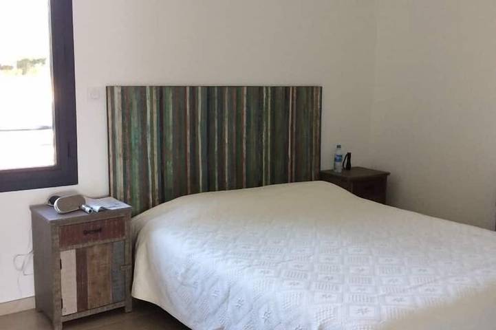 Ganze Wohnung, Neue 3-Zimmer-Wohnung Porticcio - Meerblick - 4 Gehminuten vom Strand entfernt in Grosseto-Prugna, Golfe D'Ajaccio