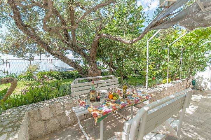 Ferienwohnung für 4 Personen, mit Terrasse in Tucepi - 2