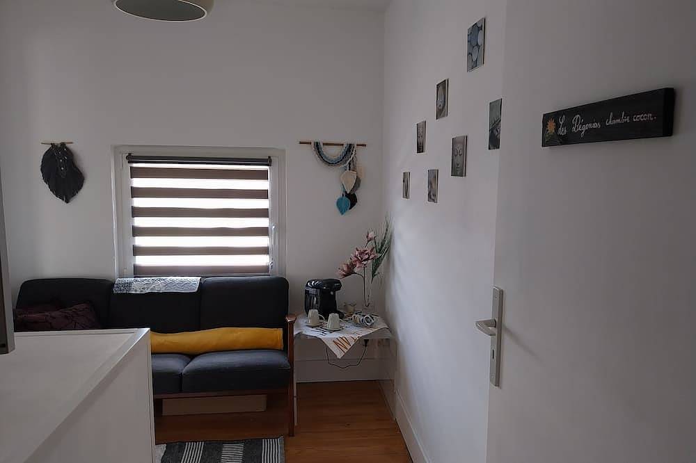 Nice quiet room with adjoining living room A plus, large garden with terrace in Sausheim, Región de Mulhouse