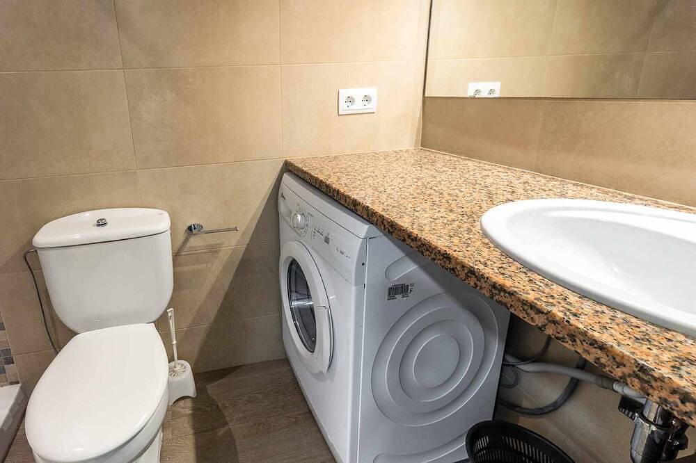 Entire apartment, 27.70 Polcent 8 S'Agaró Apartment close to the beach in Sant Feliu de Guíxols, Costa Brava