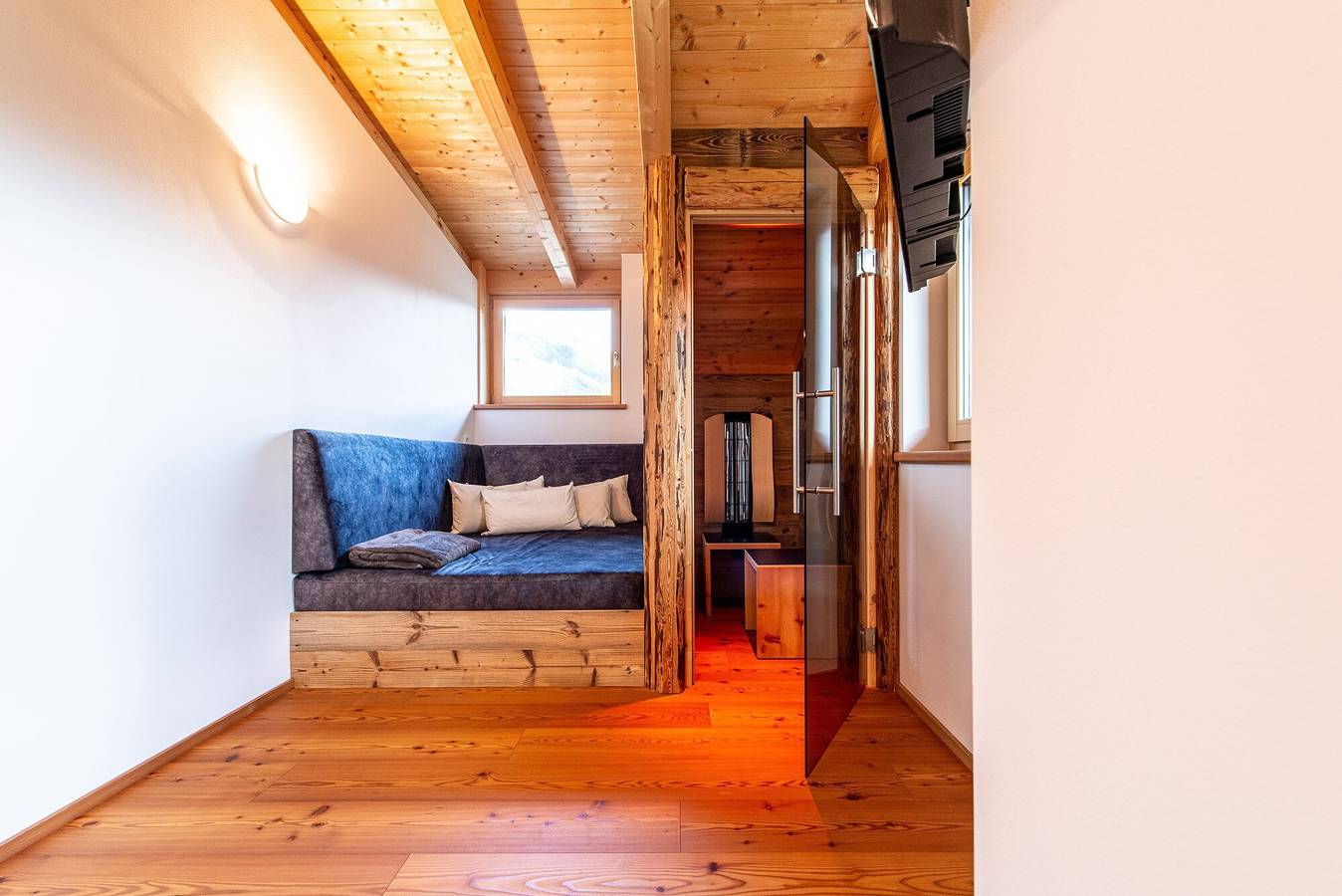 Ganze Wohnung, Ferienwohnung 'Kreuzplonhof Apt Karspitz' mit Bergblick und privater Infrarotkabine in Lüsen, Dolomiti Superski