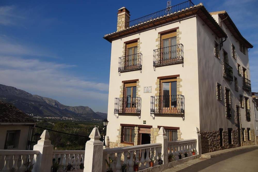 Casa Rural de Montaña a 11Km del mar. in Orba, Costa Blanca