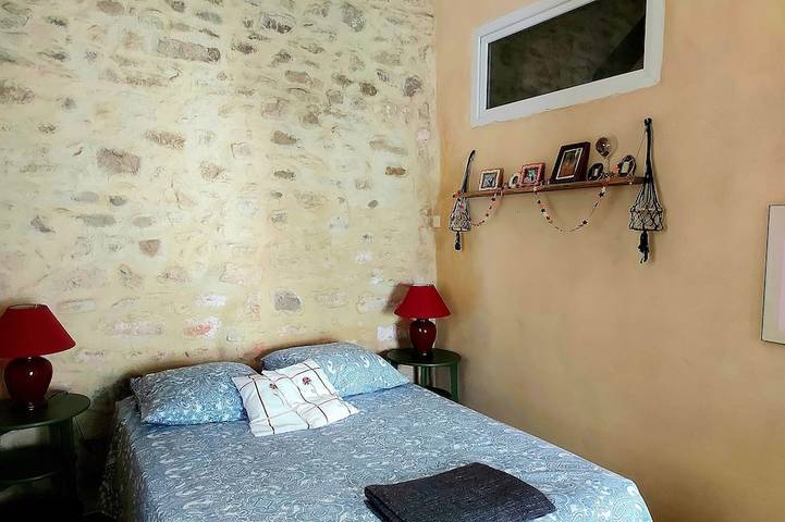 Gîte pour 4 personnes, avec terrasse à Forcalquier - 2