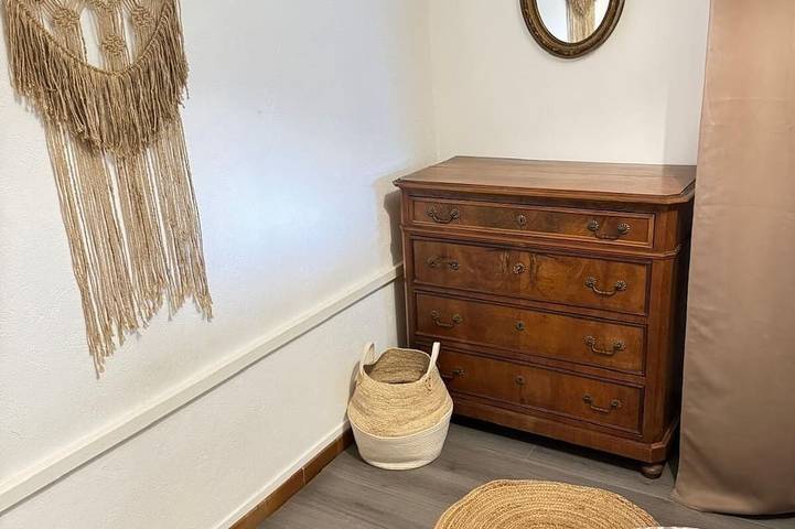Appartement entier, Cœur de Sagone - 8Prs - T3 de 83m2 + 100m2 de jardin - 3min de la plage à pied ! in Sagone, Vico