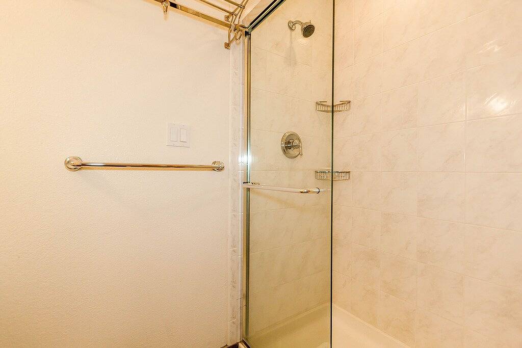 Ganze Wohnung, Aktualisiert Wohnung in Lakeside Village, Panoramablick auf den See, New King Bed in Arapahoe Basin