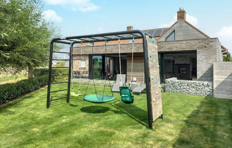Location de vacances pour 10 personnes, avec Terrasse ainsi que Jardin et Sauna dans Rexpoëde