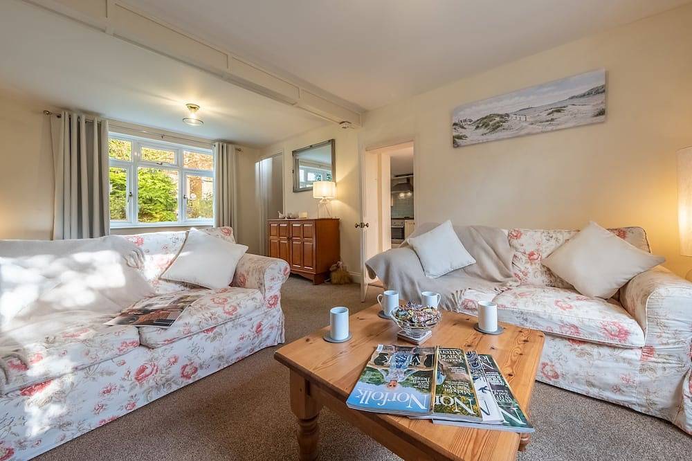 Daisy Cottage (H), Holt, Norfolk in Holt, Norfolk Coast