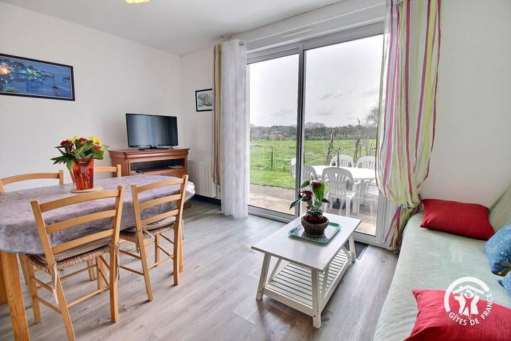 Gîte pour 4 personnes, avec terrasse et jardin, animaux acceptés à Ploemel - 2