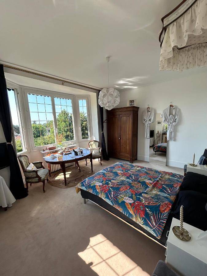 Double or Twin Room with Bathroom in Taverny (Val-d'Oise), Val-d'Oise