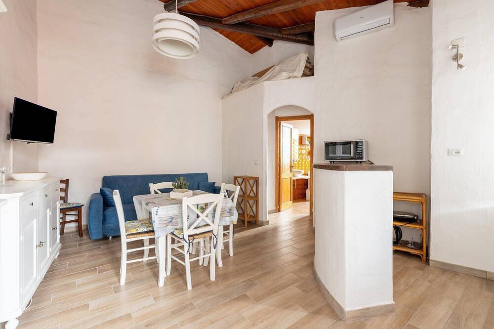 Casa vacanze con giardino, vicino al mare in La Ciaccia, Valledoria