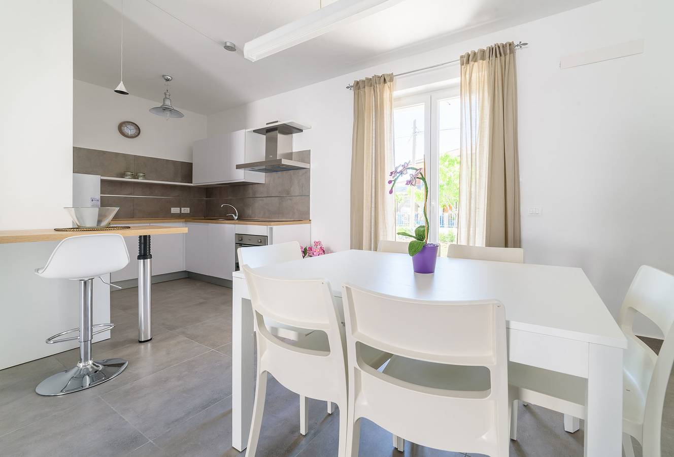 Casa vacanza per 8 persone con terrazza in Marina di Casal Velino, Cilento Coast