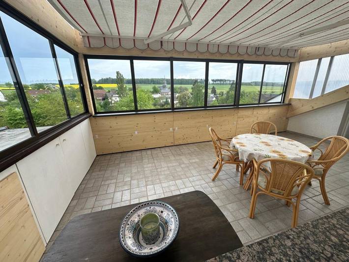 Ganze Wohnung, Ferienwohnung 'Taunusnest' mit Privatterrasse, Wi-Fi und Klimaanlage in Hünstetten, Rheingau-Taunus-Kreis