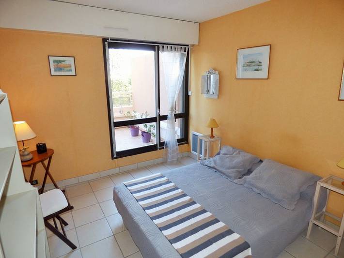 Apartamento vacacional entero, ¡Gran terraza de 30 m² con vistas al mar! Aparcamiento privado. in La Seyne-sur-Mer, Costa mediterránea (Francia)