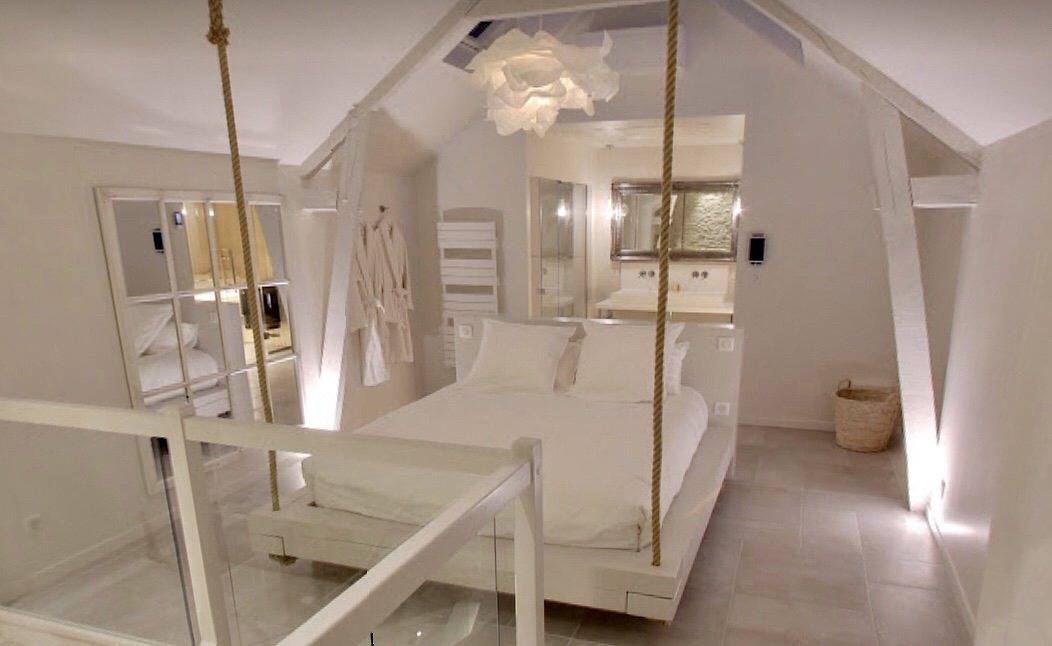 La Clé des Granges – Suite la Romantique, jacuzzi sauna in Notre-Dame-de-la-Mer, Yvelines