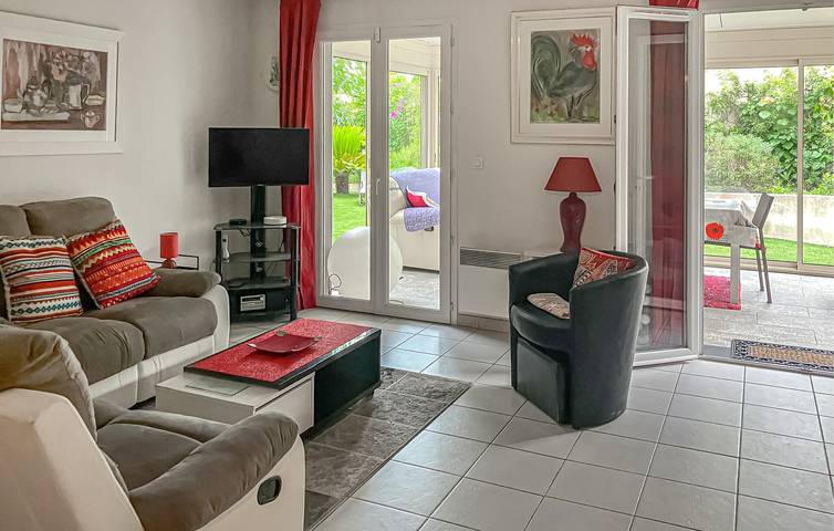 Reizende 2-Zimmer-Wohnung mit Pool, Terrasse und 1,5 km zum Strand in La Ciotat, Marseille und Umgebung