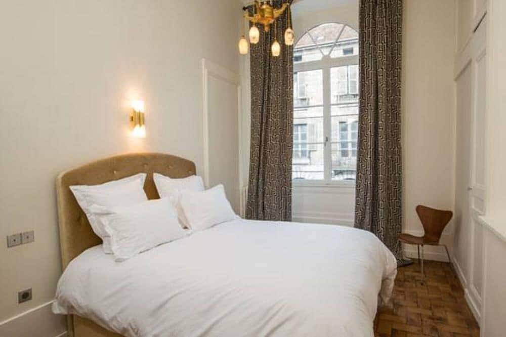 Cottage In Beautiful Mansion Xixth in Salins-les-Bains, Jura