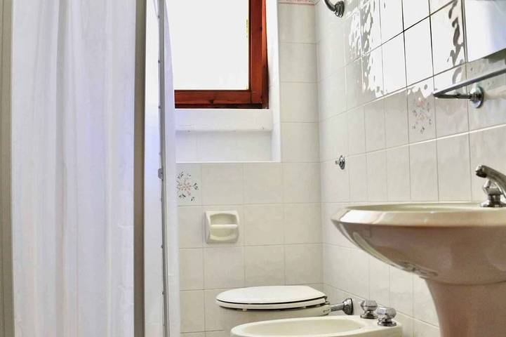 Ganze Wohnung, Ferienwohnung mit WLAN und Klimaanlage in Lido San Giovanni, Alghero