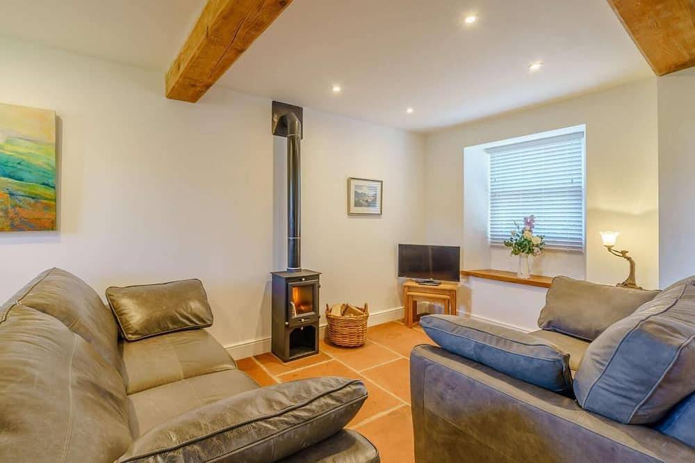Log Cabin for 6 People in Pooley Bridge, Cumbria